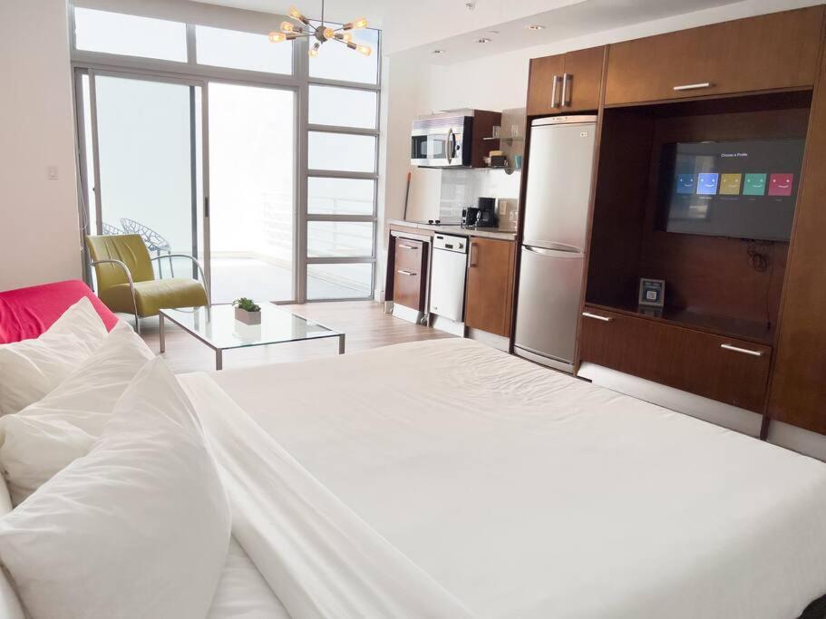 Rooftop-Pool King Bed Suite On Ocean Dr C305 Miami Beach Exterior photo